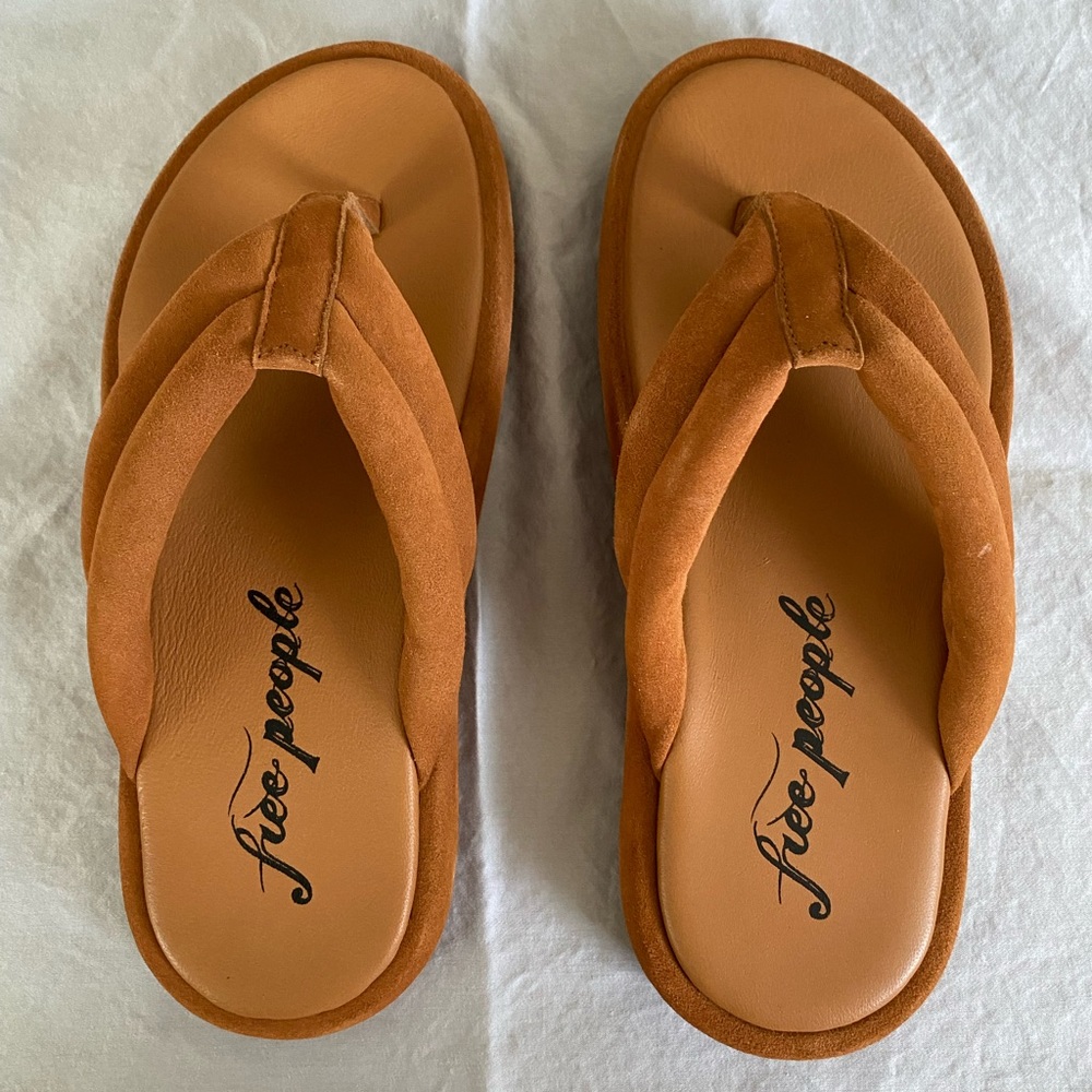 Free People Wonderland Leather Thong Sandal, Tan, Size Euro 37 US 7